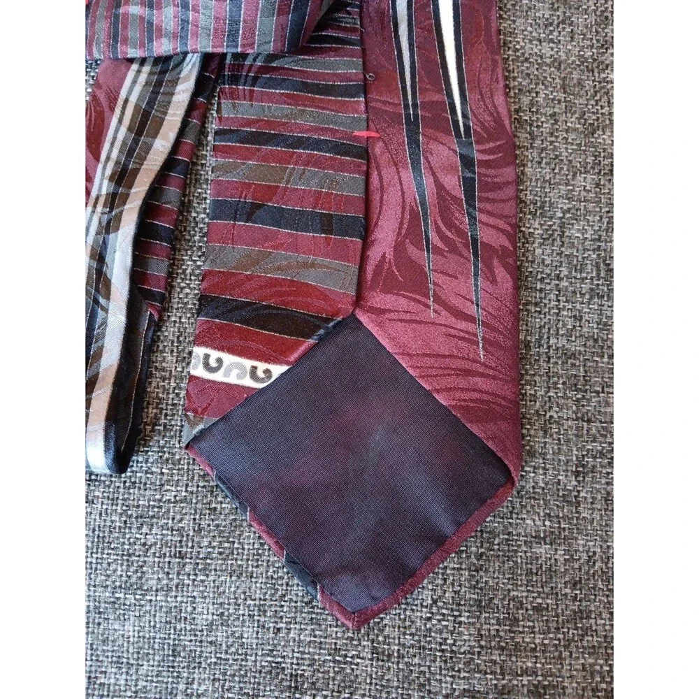 Tie 70s 80s 90s Y2K Mens George Machado Silk Gray Black Red 4 Wide 58 Long